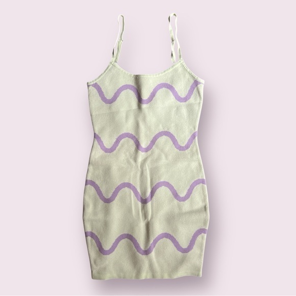 colorful natalie Dresses & Skirts - NWT Colorful Natalie Green and Purple Wavy Bodycon Dress
